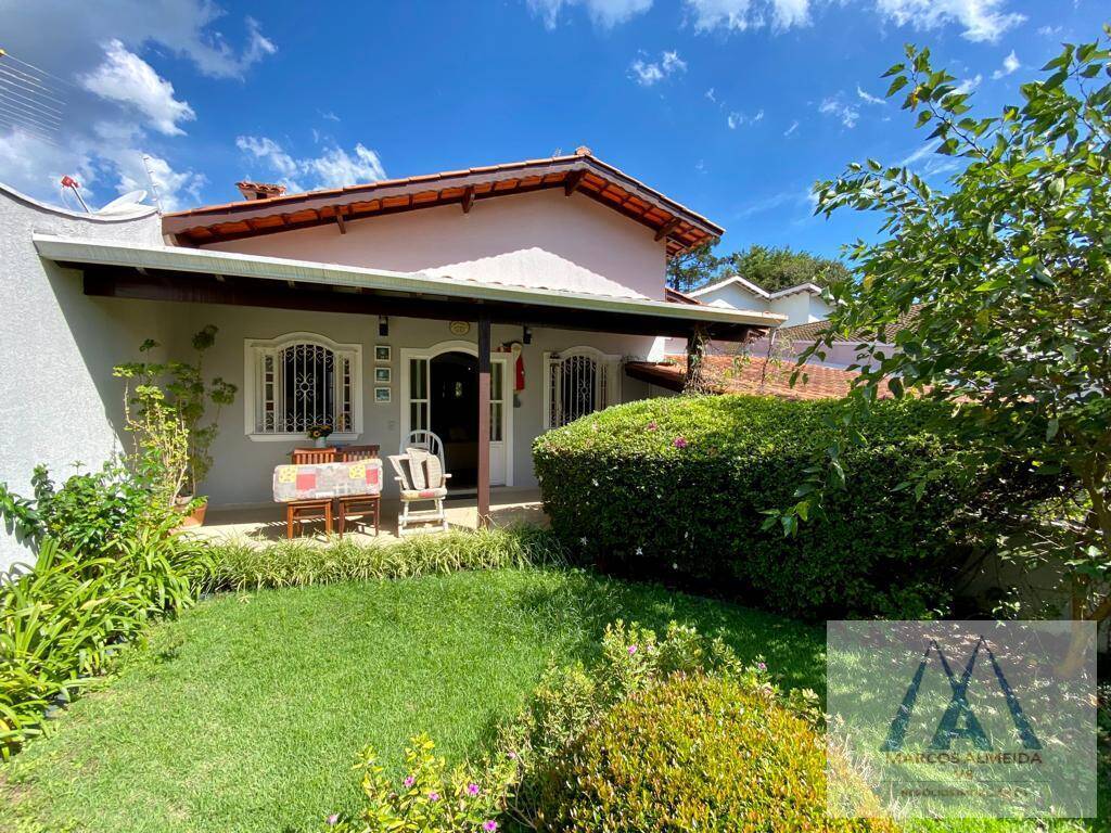 CASA TÉRREA COM 3 DORMITÓRIOS - BAIRRO SOCORRO - MOGI DAS CRUZES
