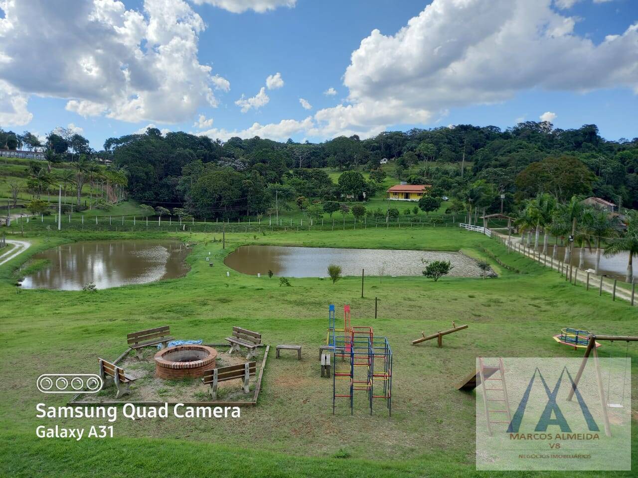 Sítio à venda com 2 quartos, 14000m² - Foto 21