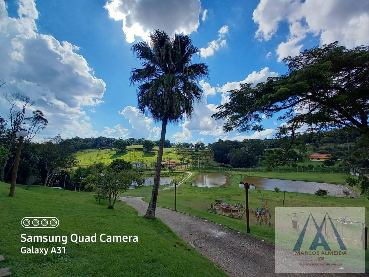 Sítio à venda com 2 quartos, 14000m² - Foto 23