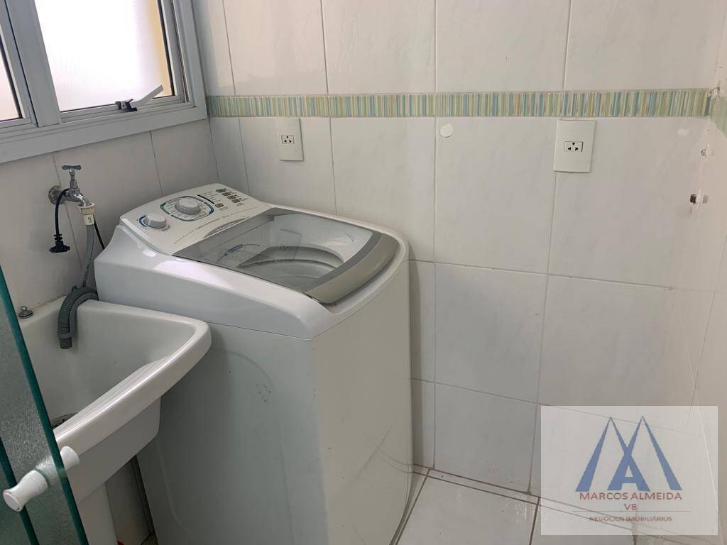 Apartamento à venda com 3 quartos, 65m² - Foto 3
