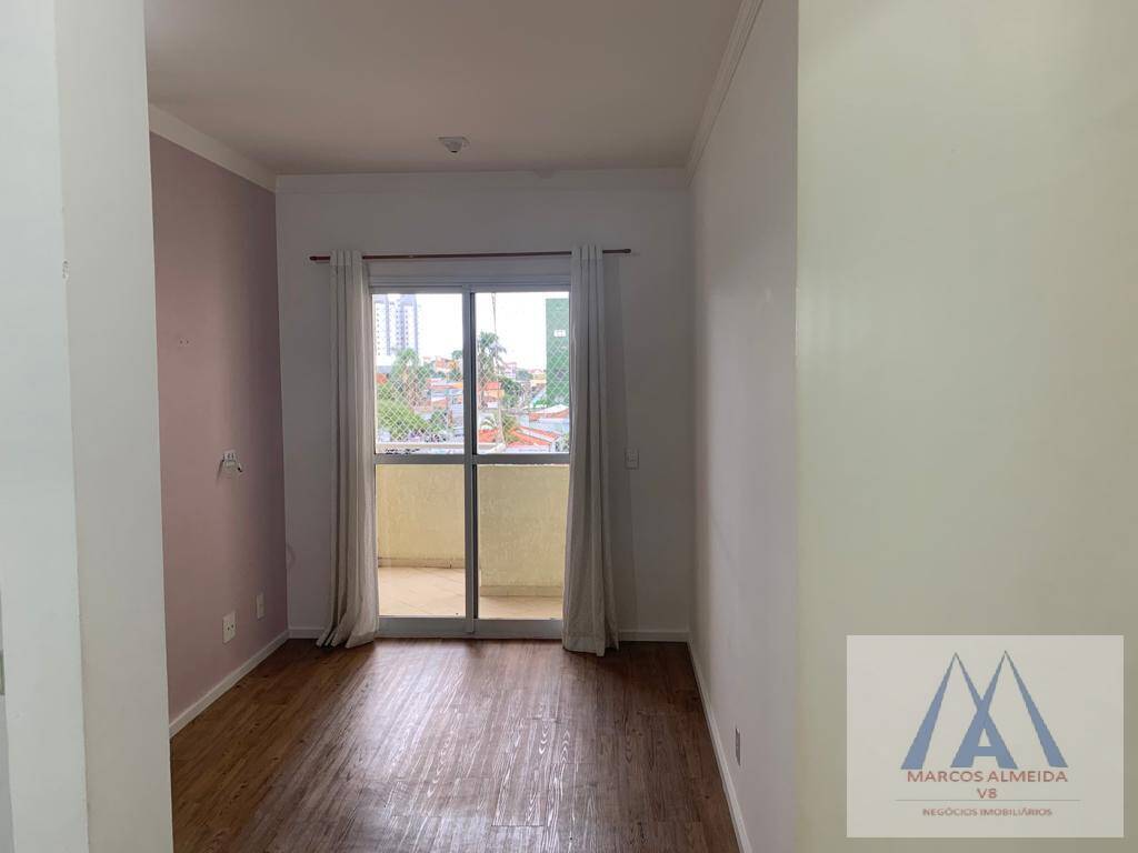 Apartamento à venda com 3 quartos, 65m² - Foto 4