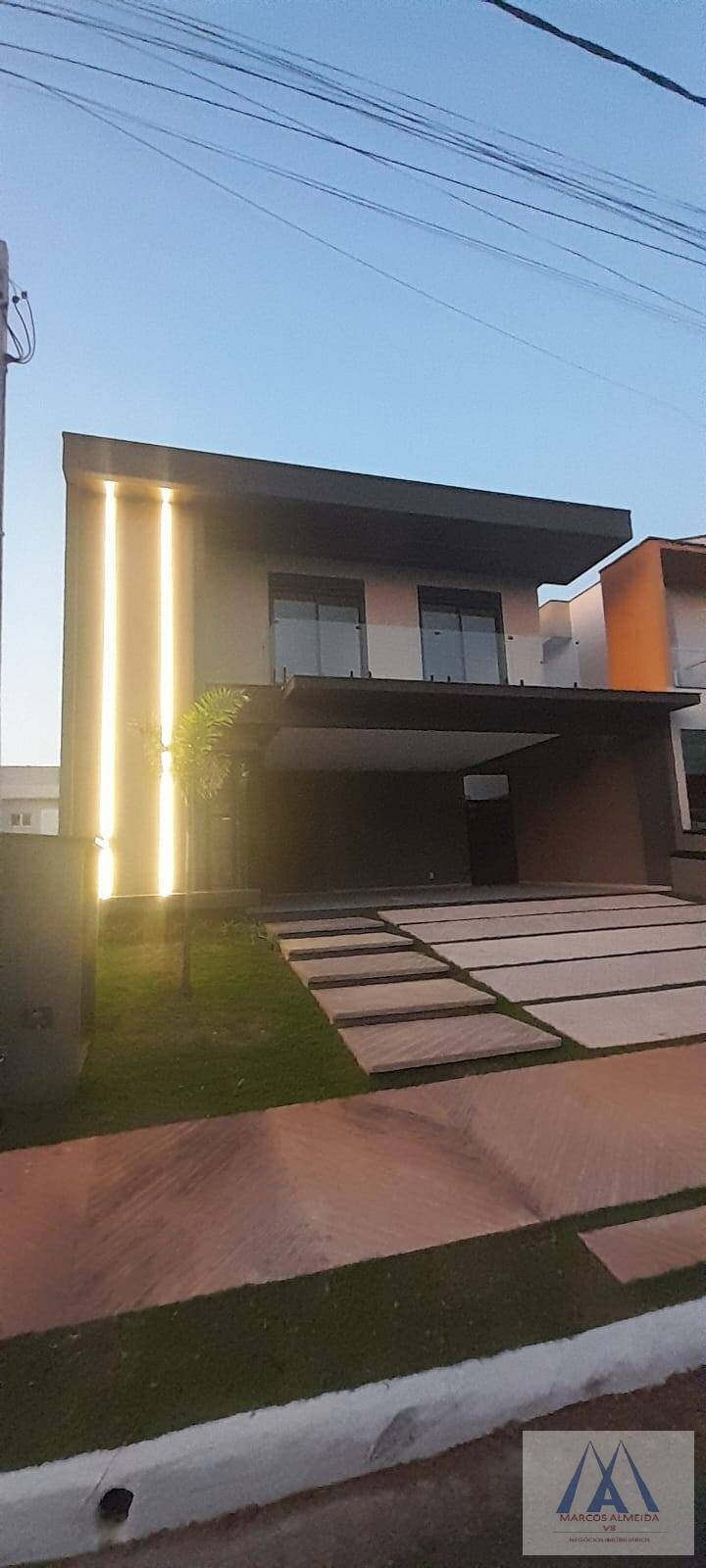 Casa de Condomínio à venda com 4 quartos, 227m² - Foto 4