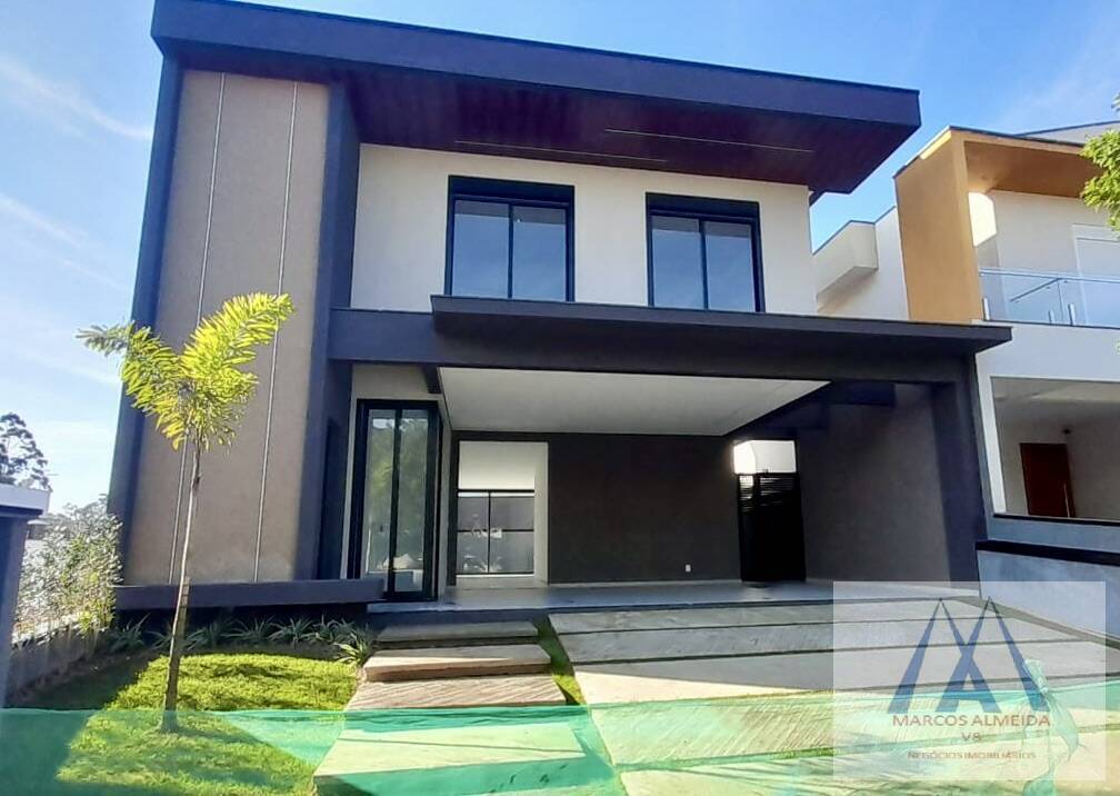 Casa de Condomínio à venda com 4 quartos, 227m² - Foto 1