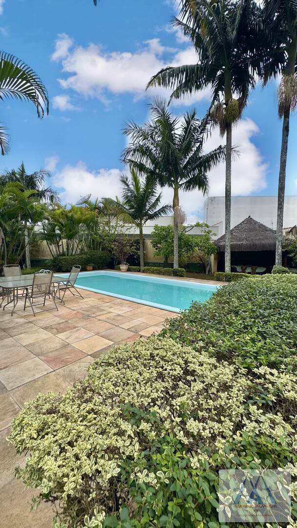Casa à venda com 4 quartos, 380m² - Foto 2