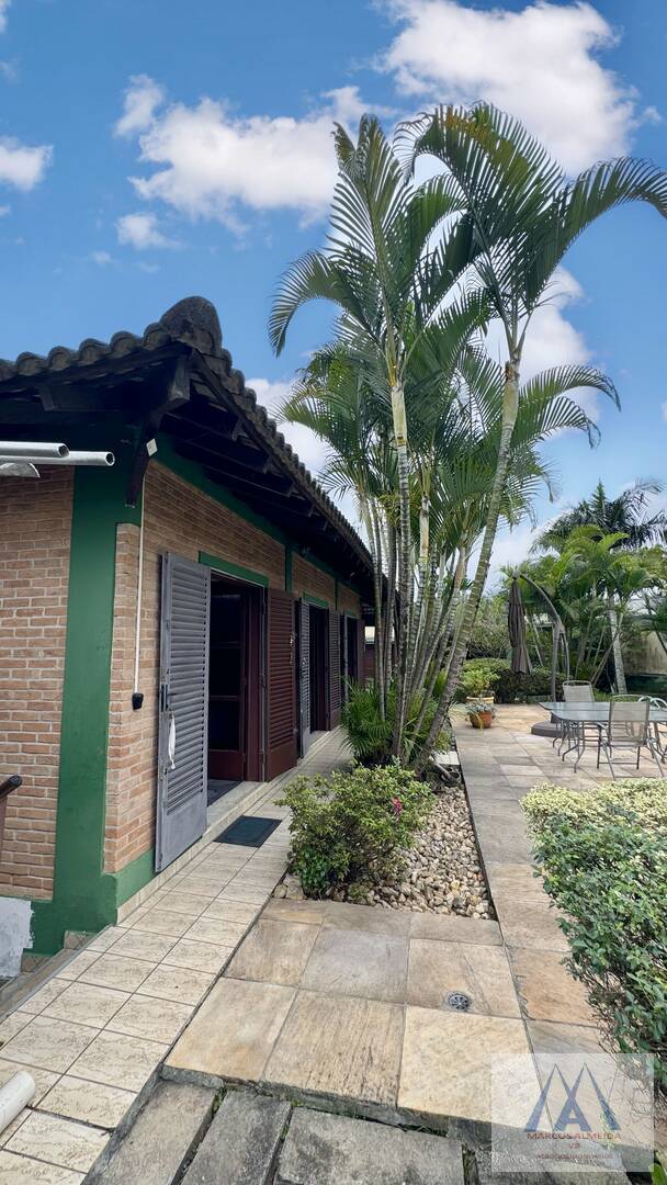 Casa à venda com 4 quartos, 380m² - Foto 3