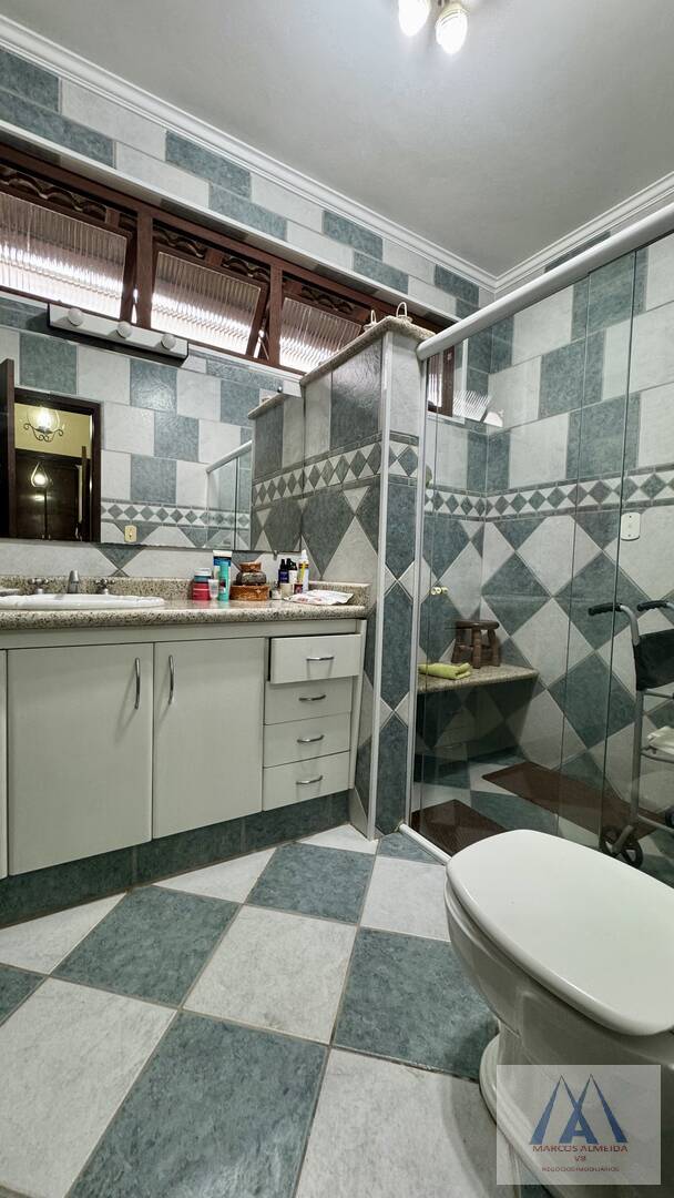 Casa à venda com 4 quartos, 380m² - Foto 10