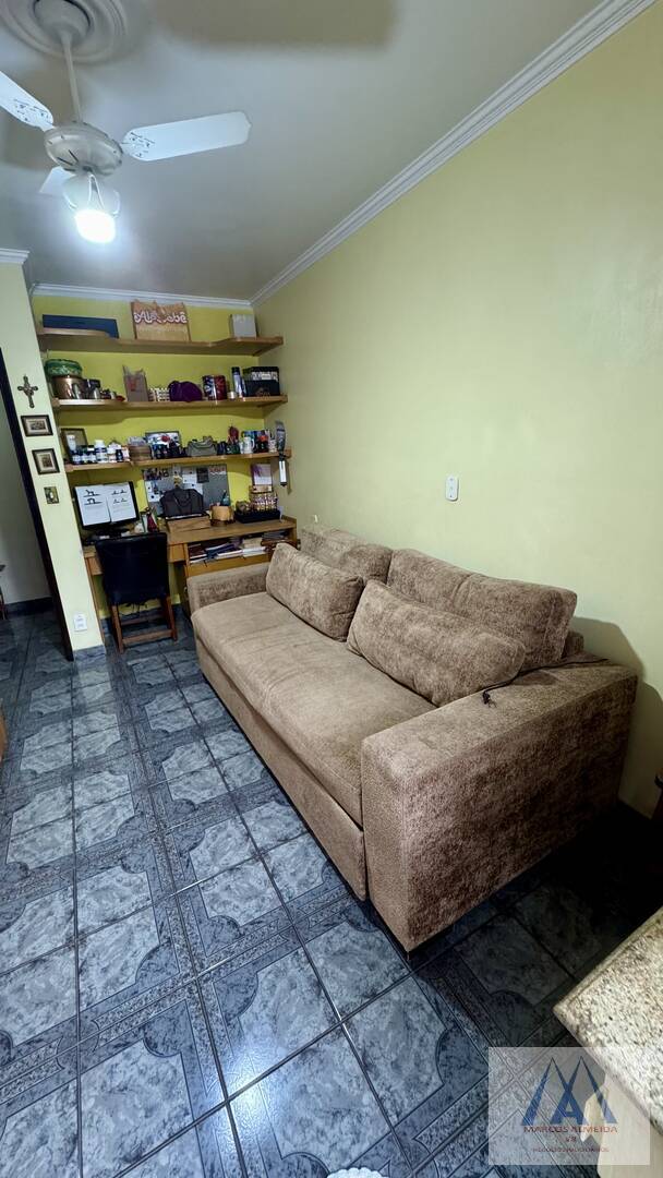 Casa à venda com 4 quartos, 380m² - Foto 11