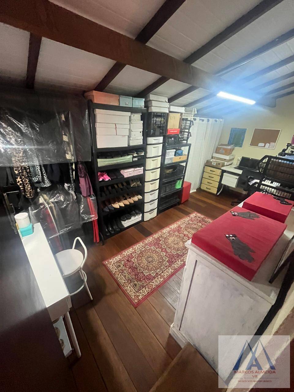 Casa à venda com 3 quartos, 215m² - Foto 30