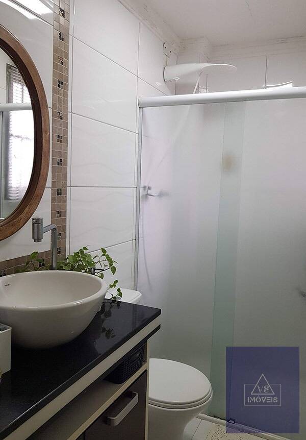 Apartamento à venda com 2 quartos, 70m² - Foto 7
