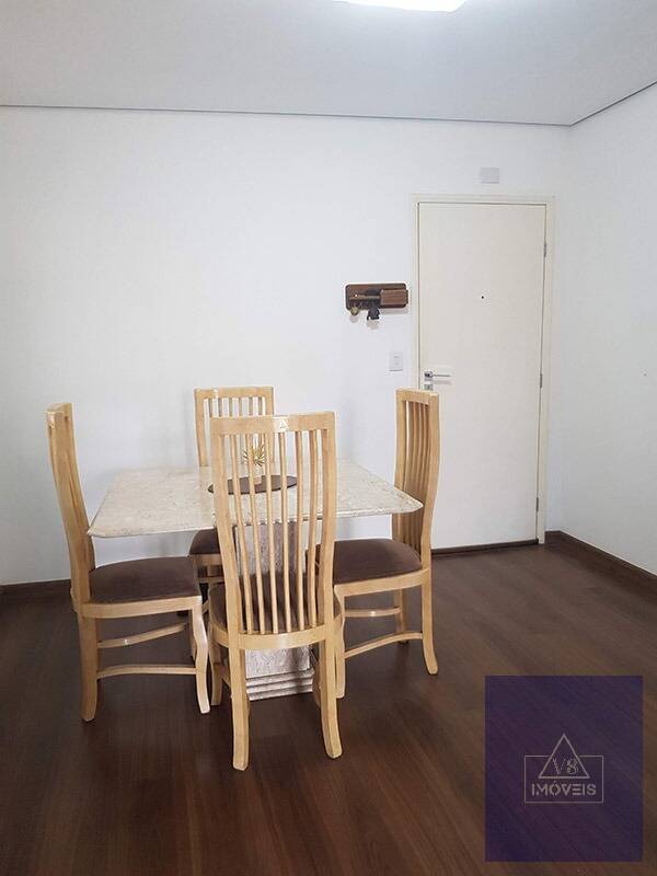 Apartamento à venda com 2 quartos, 70m² - Foto 9