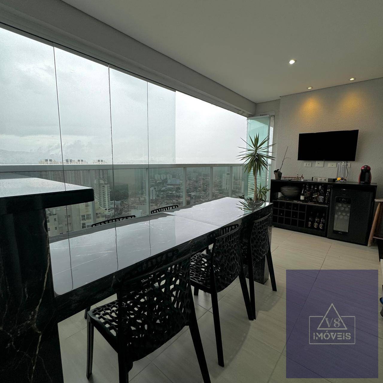 Apartamento à venda com 4 quartos, 133m² - Foto 2