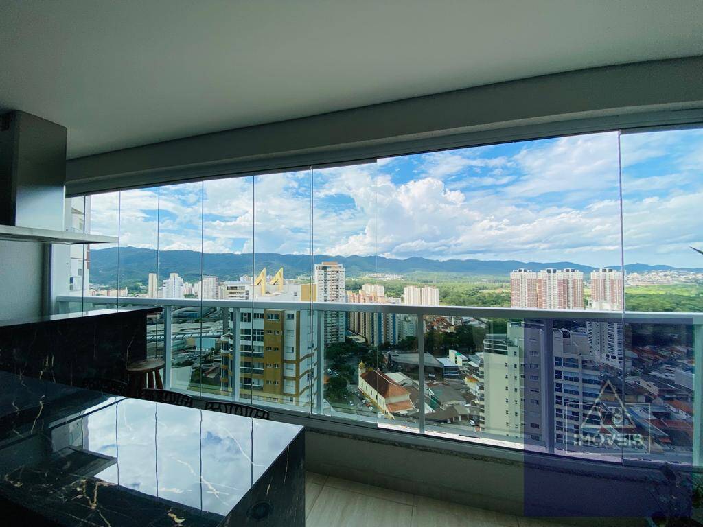 Apartamento à venda com 4 quartos, 133m² - Foto 22