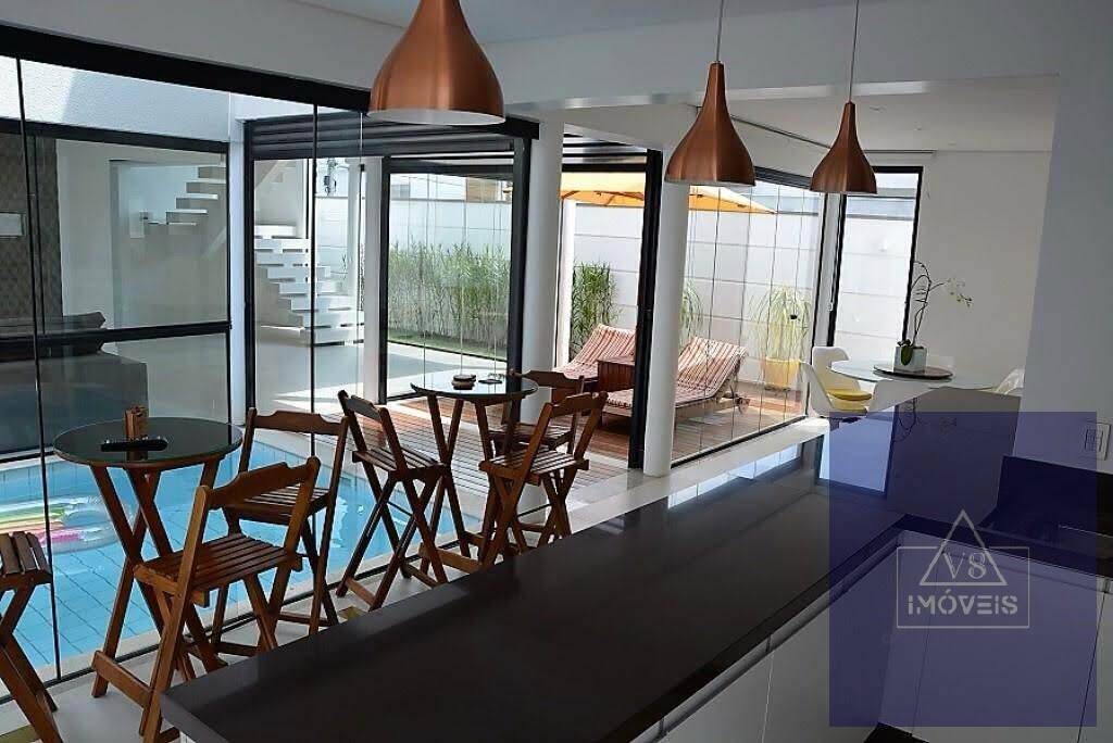 Casa de Condomínio para alugar com 3 quartos, 260m² - Foto 13