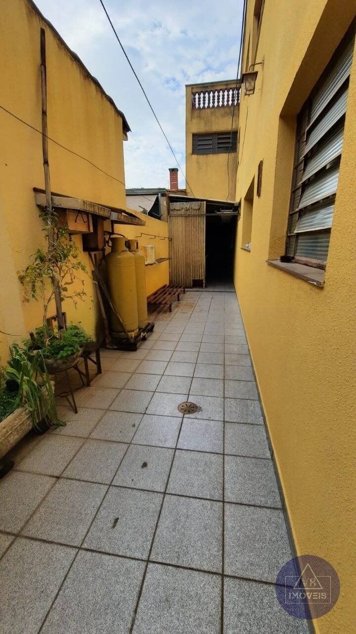 Casa à venda com 4 quartos, 285m² - Foto 21