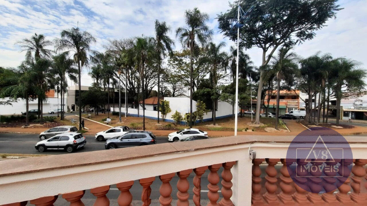 Casa à venda com 4 quartos, 285m² - Foto 24