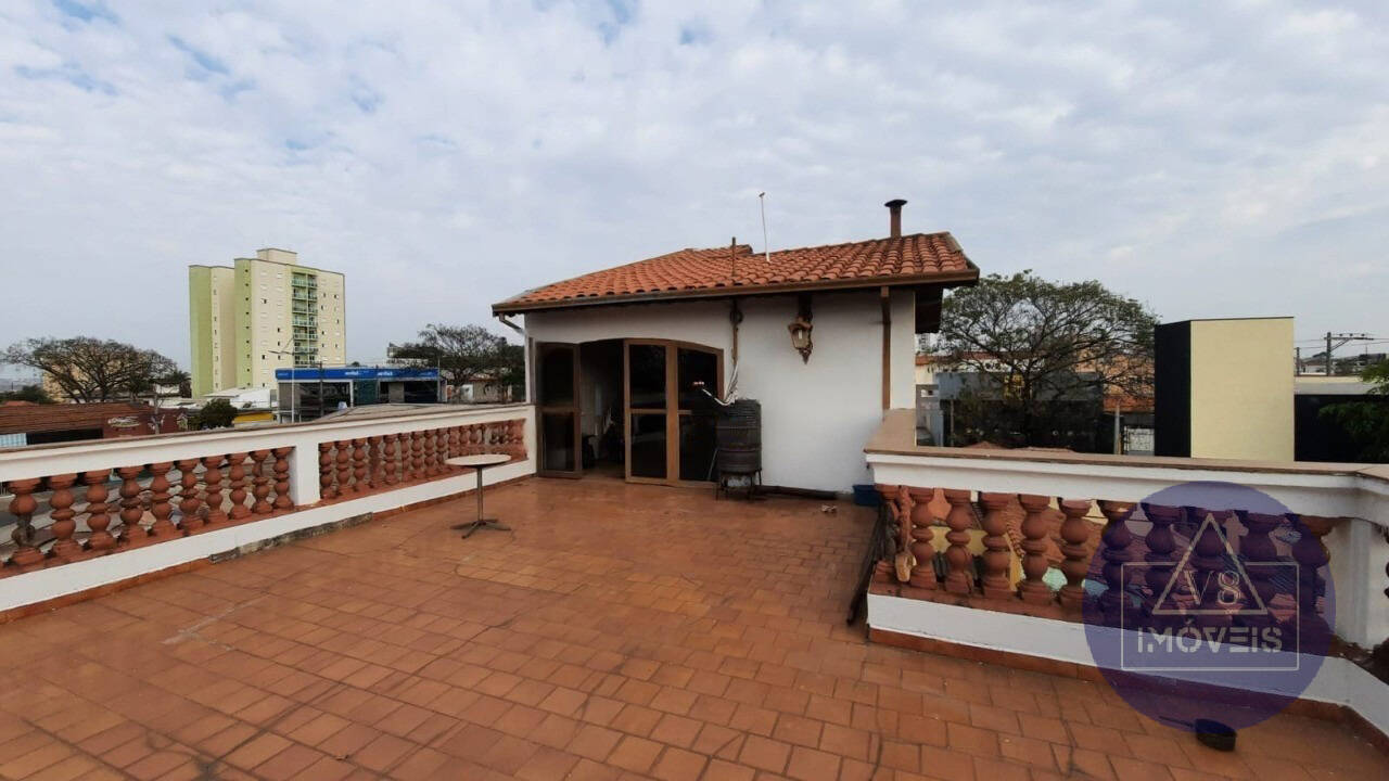 Casa à venda com 4 quartos, 285m² - Foto 25